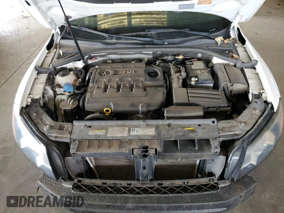 2015 Volkswagen Passat SEL Premium with VIN 1VWCV7A38FC073671, listed as a Copart auction lot 66022775 with 64,452 mi miles and Salvage title. Bid and sale history available at DreamBid. Image 11.