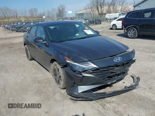 2022 Hyundai Elantra SEL with VIN 5NPLM4AGXNH065808, listed as a IAAI auction lot 42070044 with 16,370 mi miles and . Bid and sale history available at carsss.com. Image 1.