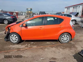 2014 Toyota Prius One z VIN JTDKDTB35E1071850, wystawiony jako IAAI lot #42084093 z przebiegiem 1 731 574 mil mil oraz . Historia ofert i sprzedaży dostępna na DreamBid. Obrazek 15.