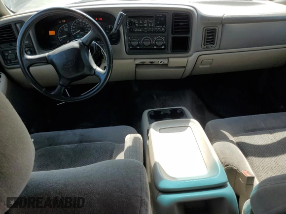 2002 Chevrolet Suburban LT with VIN 1GNEC16T52J256160, listed as a Copart auction lot 77503294 with 246,338 mi miles and Clean Title. Bid and sale history available at carsss.com. Image 8.