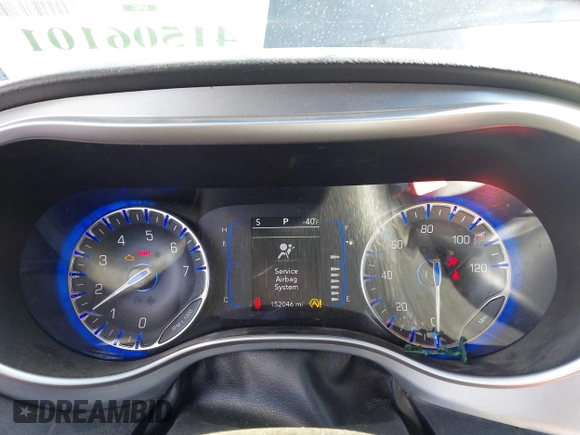2020 Chrysler Pacifica Touring with VIN 2C4RC1FG8LR150540, listed as a IAAI auction lot 41506101 with 152,046 mi miles and . Bid and sale history available at DreamBid. Image 7.