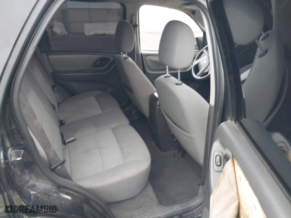 2006 Ford Escape XLT with VIN 1FMYU03156KA42961, listed as a IAAI auction lot 41820423 with 168,212 mi miles. Bid and sale history available at carsss.com. Image 8.