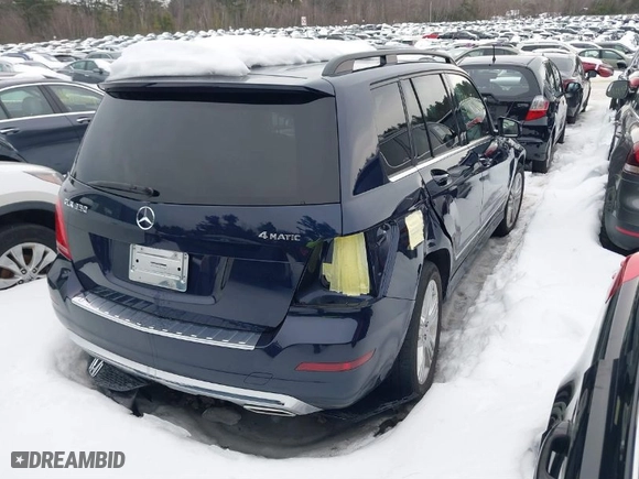 2015 Mercedes-Benz GLK-Class GLK 350 with VIN WDCGG8JB6FG350607, listed as a IAAI auction lot 41485806 with 129,349 mi miles. Bid and sale history available at carsss.com. Image 4.