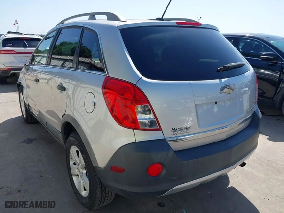 2014 Chevrolet Captiva Sport Fleet LS with VIN 3GNAL2EK0ES578236, listed as a IAAI auction lot 41972400 with 125,908 mi miles. Bid and sale history available at carsss.com. Image 3.