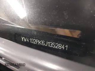 2018 Volvo XC90 Momentum with VIN YV4102PK6J1352841, listed as a IAAI auction lot 42394334 with 85,672 mi miles and . Bid and sale history available at DreamBid. Image 14.