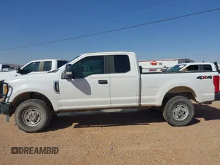 2017 Ford F-250 XLT с VIN 1FT7X2B69HEB92248, выставлен на аукционе IAAI как лот 42256809 с пробегом 128 110 миль миль и . История ставок и продаж доступна на DreamBid. Изображение 14.