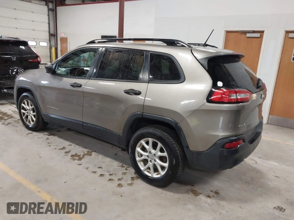 2016 Jeep Cherokee Sport with VIN 1C4PJMAB5GW246889, listed as a IAAI auction lot 40847921 with 164,210 mi miles. Bid and sale history available at carsss.com. Image 3.