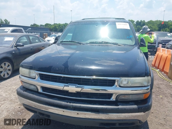 2001 Chevrolet Suburban LS with VIN 3GNFK16T31G142634, listed as a IAAI auction lot 42575492 with 236,583 mi miles and . Bid and sale history available at DreamBid. Image 6.
