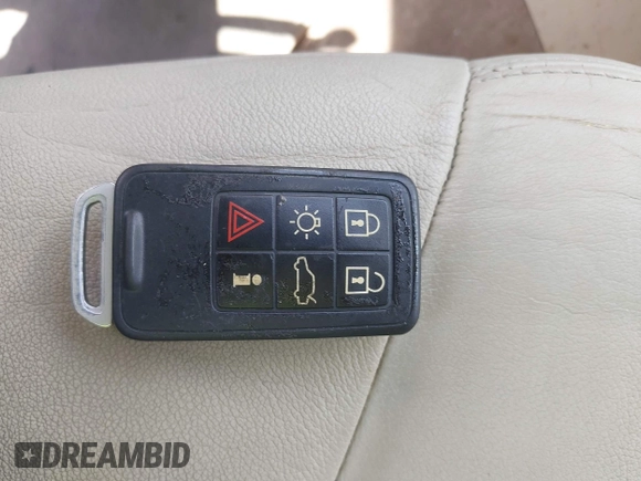 2013 Volvo XC60 3.2L с VIN YV4952DL9D2379001, выставлен на аукционе IAAI как лот 42500637 с пробегом 225 031 миль миль и . История ставок и продаж доступна на DreamBid. Изображение 11.