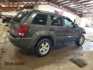 2005 Jeep Grand Cherokee Laredo with VIN 1J4GR48K85C722110, listed as a Copart auction lot 54735605 with 199,609 mi miles and Clean title. Bid and sale history available at DreamBid. Image 3.