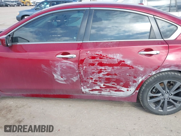 2018 Nissan Altima SV with VIN 1N4AL3AP0JC137065, listed as a IAAI auction lot 41513317 with 49,908 mi miles and . Bid and sale history available at carsss.com. Image 6.