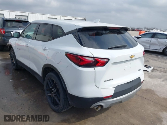2021 Chevrolet Blazer LT z VIN 3GNKBCRS3MS576373, wystawiony jako IAAI lot #41538823 z przebiegiem 89 181 mil mil oraz . Historia ofert i sprzedaży dostępna na DreamBid. Obrazek 3.