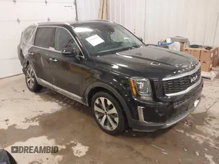 2022 Kia Telluride S with VIN 5XYP6DHC7NG222796, listed as a IAAI auction lot 41600096 with 98,134 mi miles and . Bid and sale history available at carsss.com. Image 1.