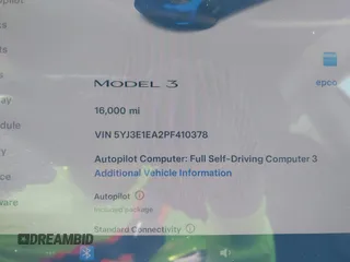 2023 Tesla Model 3 z VIN 5YJ3E1EA2PF410378, wystawiony jako IAAI lot #42265294 z przebiegiem 16 000 mil mil oraz . Historia ofert i sprzedaży dostępna na DreamBid. Obrazek 15.