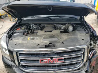 2017 GMC Yukon XL SLT with VIN 1GKS2GKC0HR398812, listed as a Copart auction lot 53761834 with 118,941 mi miles and Clean title. Bid and sale history available at DreamBid. Image 12.