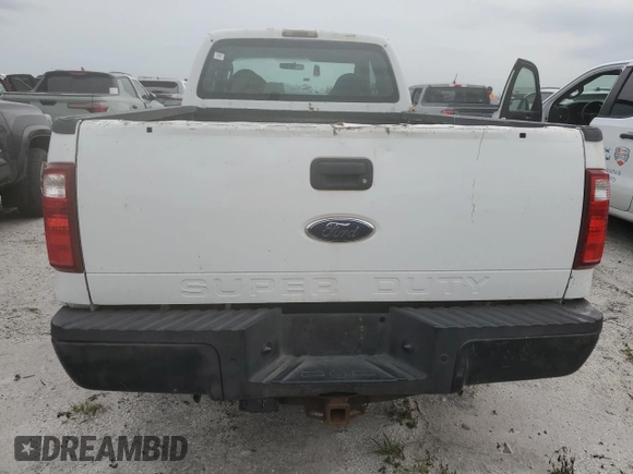 2008 Ford F-250 XL z VIN 1FTSX20518EA70245, wystawiony jako Copart lot #74318494 z przebiegiem Nie podano mil oraz Nie do naprawy • Non repairable. Historia ofert i sprzedaży dostępna na DreamBid. Obrazek 6.