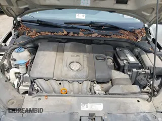 2011 Volkswagen Jetta SE with VIN 3VWDX7AJ0BM367281, listed as a IAAI auction lot 42288075 with 247,916 mi miles and . Bid and sale history available at DreamBid. Image 10.