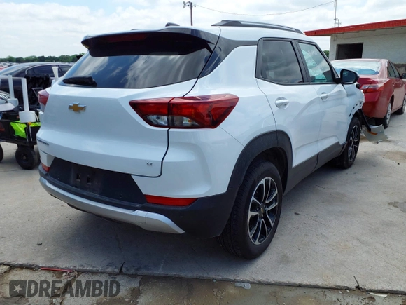 2024 Chevrolet TrailBlazer LT with VIN KL79MPSL4RB120653, listed as a IAAI auction lot 42214651 with Not Provided miles and . Bid and sale history available at DreamBid. Image 4.