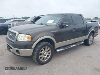 2008 Ford F-150 XLT z VIN 1FTPW12V98FA17013, wystawiony jako IAAI lot #42297759 z przebiegiem 149 487 mil mil oraz . Historia ofert i sprzedaży dostępna na DreamBid. Obrazek 17.