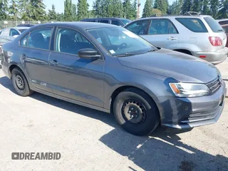 2015 Volkswagen Jetta S z VIN 3VW2K7AJ1FM252877, wystawiony jako IAAI lot #42724793 z przebiegiem 115 184 mil mil oraz . Historia ofert i sprzedaży dostępna na DreamBid. Obrazek 1.