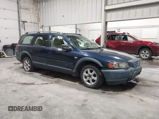 2001 Volvo V70 с VIN YV1SZ58D411038078, выставлен на аукционе IAAI как лот 42282199 с пробегом 126 862 миль миль и . История ставок и продаж доступна на DreamBid. Изображение 1.