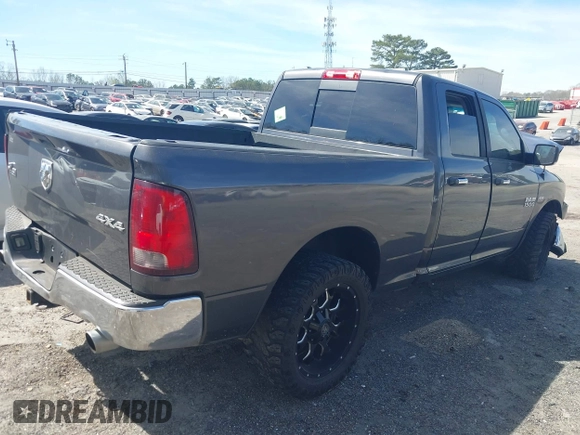 2015 Ram 1500 Big Horn z VIN 1C6RR7GT8FS549293, wystawiony jako IAAI lot #41833000 z przebiegiem Nie podano mil oraz . Historia ofert i sprzedaży dostępna na DreamBid. Obrazek 4.