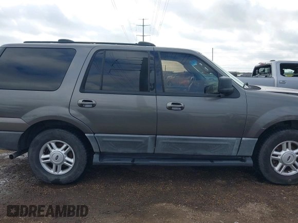 2004 Ford Expedition Special Service z VIN 1FMRU15W44LB49378, wystawiony jako IAAI lot #42025232 z przebiegiem 197 811 mil mil oraz . Historia ofert i sprzedaży dostępna na DreamBid. Obrazek 14.