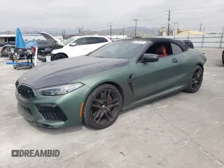 2022 BMW M8 Competition z VIN WBSDZ0C02NCJ13966, wystawiony jako Copart lot #54705175 z przebiegiem 47 316 mil mil oraz Szkoda całkowita • Salvage title. Historia ofert i sprzedaży dostępna na DreamBid. Obrazek 1.