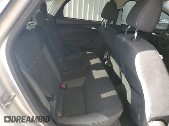 2012 Ford Focus SE with VIN 1FAHP3F29CL161559, listed as a Copart auction lot 61695575 with 127,412 mi miles and Salvage title. Bid and sale history available at DreamBid. Image 10.