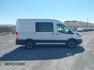 2018 Ford Transit с VIN 1FTYE1CM8JKB42370, выставлен на аукционе IAAI как лот 42595047 с пробегом 76 992 миль миль и . История ставок и продаж доступна на DreamBid. Изображение 13.