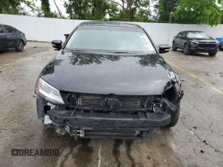 2015 Volkswagen Jetta SE z VIN 3VWD17AJ0FM356093, wystawiony jako Copart lot #60301455 z przebiegiem 106 253 mil mil oraz Szkoda całkowita • Salvage title. Historia ofert i sprzedaży dostępna na DreamBid. Obrazek 5.
