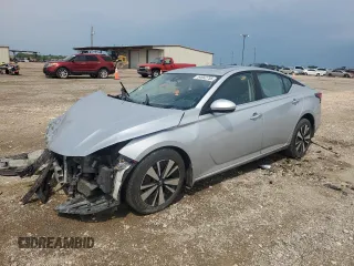 2022 Nissan Altima SV z VIN 1N4BL4DV3NN329658, wystawiony jako Copart lot #54952755 z przebiegiem 26 364 mil mil oraz Szkoda całkowita • Salvage title. Historia ofert i sprzedaży dostępna na DreamBid. Obrazek 1.