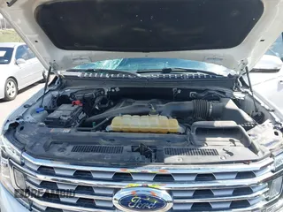 2019 Ford Expedition Limited with VIN 1FMJU2AT6KEA20686, listed as a IAAI auction lot 41871393 with 134,745 mi miles. Bid and sale history available at carsss.com. Image 10.