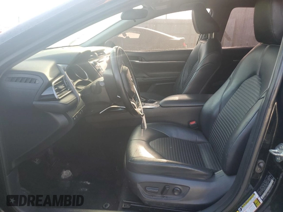 2020 Toyota Camry SE z VIN 4T1G11AK5LU356048, wystawiony jako Copart lot #49134755 z przebiegiem 145 143 mil mil oraz Nie do naprawy • Non repairable. Historia ofert i sprzedaży dostępna na DreamBid. Obrazek 7.