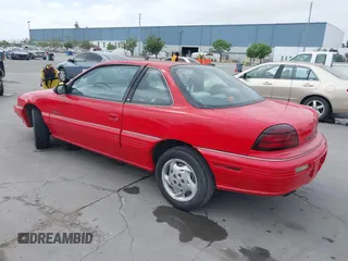 1995 Pontiac Grand Am z VIN 1G2NE15D8SM591364, wystawiony jako IAAI lot #42109395 z przebiegiem 140 629 mil mil oraz . Historia ofert i sprzedaży dostępna na DreamBid. Obrazek 3.