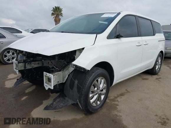 2016 Kia Sedona L with VIN KNDMA5C12G6151168, listed as a IAAI auction lot 42117087 with 99,743 mi miles. Bid and sale history available at carsss.com. Image 2.