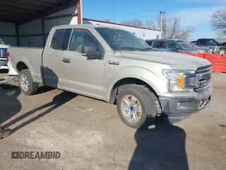 2018 Ford F-150 XL z VIN 1FTEX1CB4JFA48233, wystawiony jako IAAI lot #41151649 z przebiegiem 179 543 mil mil oraz . Historia ofert i sprzedaży dostępna na DreamBid. Obrazek 1.