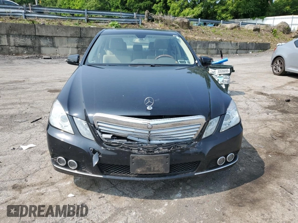 2010 Mercedes-Benz E 350 Luxury z VIN WDDHF8HB1AA213658, wystawiony jako Copart lot #60596165 z przebiegiem 61 213 mil mil oraz Szkoda całkowita • Salvage title. Historia ofert i sprzedaży dostępna na DreamBid. Obrazek 5.