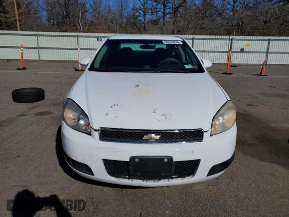 2014 Chevrolet Impala Police Police z VIN 2G1WD5E38E1147783, wystawiony jako Copart lot #50843225 z przebiegiem 56 941 mil mil oraz Czysty tytuł • Clean title. Historia ofert i sprzedaży dostępna na DreamBid. Obrazek 5.