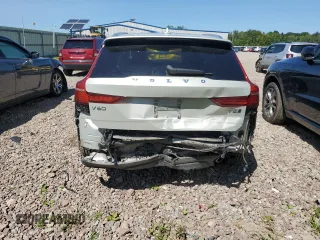 2020 Volvo V60 z VIN YV4102WK2L1030444, wystawiony jako Copart lot #66114153 z przebiegiem 49 347 mil mil oraz . Historia ofert i sprzedaży dostępna na DreamBid. Obrazek 6.