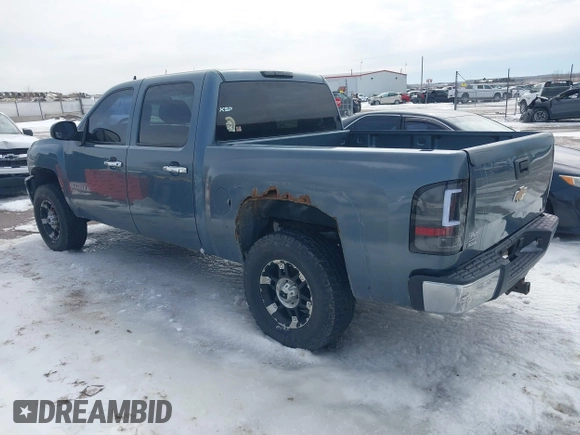 2009 Chevrolet Silverado 1500 LT with VIN 2GCEK233591134697, listed as a IAAI auction lot 41716904 with 211,681 mi miles and . Bid and sale history available at DreamBid. Image 3.