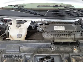 2022 GMC Savana Cargo z VIN 1GTW7AFP2N1140746, wystawiony jako IAAI lot #42515918 z przebiegiem 126 659 mil mil oraz . Historia ofert i sprzedaży dostępna na DreamBid. Obrazek 1.