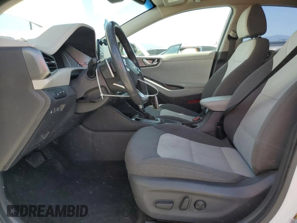 2020 Hyundai Ioniq SEL с VIN KMHC85LC6LU194647, выставлен на аукционе Copart как лот 87038704 с пробегом 76 655 миль миль и Списание • Salvage title. История ставок и продаж доступна на DreamBid. Изображение 7.