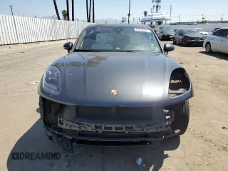 2020 Porsche Macan with VIN WP1AA2A52LLB02702, listed as a Copart auction lot 52910305 with 36,063 mi miles and Salvage title. Bid and sale history available at DreamBid. Image 5.