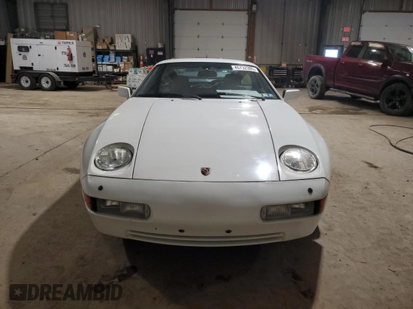 1990 Porsche 928 z VIN WP0JB2924LS860099, wystawiony jako Copart lot #46732305 z przebiegiem 85 892 mil mil oraz Czysty tytuł • Clean title. Historia ofert i sprzedaży dostępna na DreamBid. Obrazek 5.