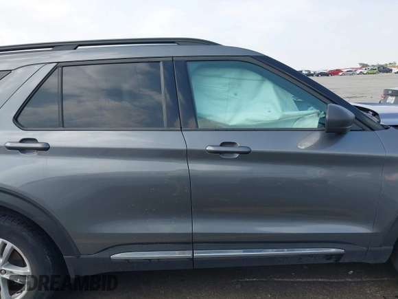 2022 Ford Explorer XLT with VIN 1FMSK8DH3NGC02519, listed as a IAAI auction lot 41900706 with 28,840 mi miles. Bid and sale history available at carsss.com. Image 14.