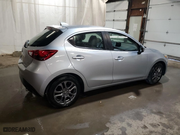 2020 Toyota Yaris Hatchback LE with VIN 3MYDLBJV9LY701775, listed as a Copart auction lot 70428024 with NaN miles and Salvage Title. Bid and sale history available at carsss.com. Image 3.