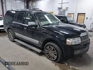 2008 Lincoln Navigator with VIN 5LMFU28558LJ11589, listed as a IAAI auction lot 41231733 with 1 mi miles. Bid and sale history available at carsss.com. Image 1.