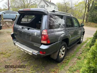 2005 Toyota 4Runner SR5 with VIN JTEBT14R158018560, listed as a Copart auction lot 55010465 with 346,247 mi miles and Clean Title. Bid and sale history available at DreamBid. Image 4.