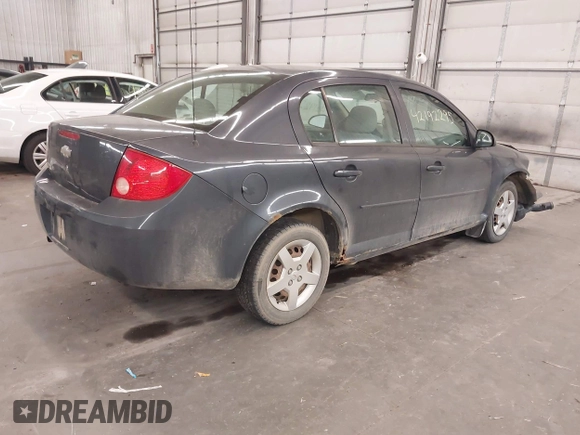2008 Chevrolet Cobalt LT z VIN 1G1AL58F887186089, wystawiony jako IAAI lot #42192295 z przebiegiem 136 910 mil mil oraz . Historia ofert i sprzedaży dostępna na DreamBid. Obrazek 4.